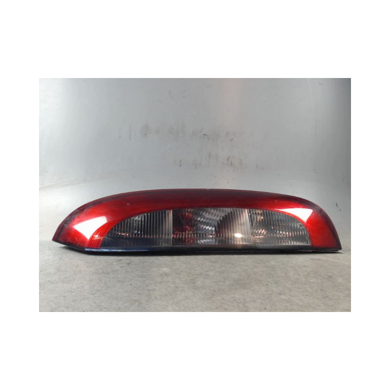 FEU ARRIERE DROIT OPEL CORSA 2000-8.2003