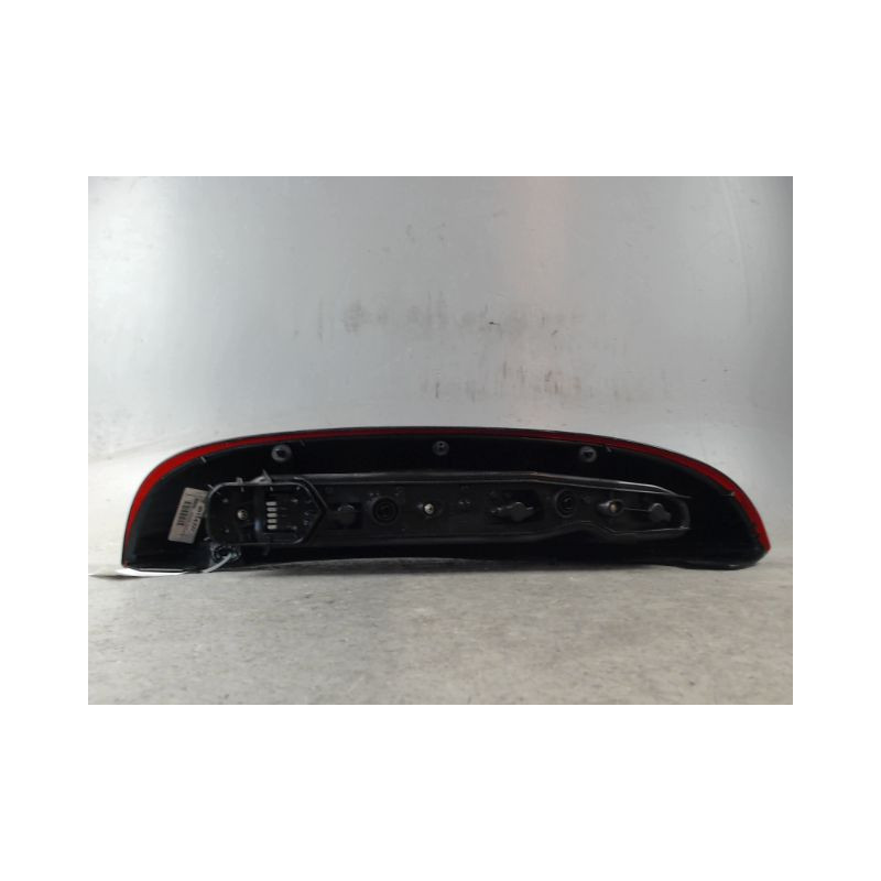 FEU ARRIERE DROIT OPEL CORSA 2000-8.2003