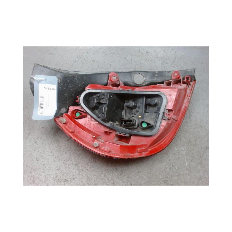 FEU ARRIERE DROIT RENAULT CLIO III 2009-