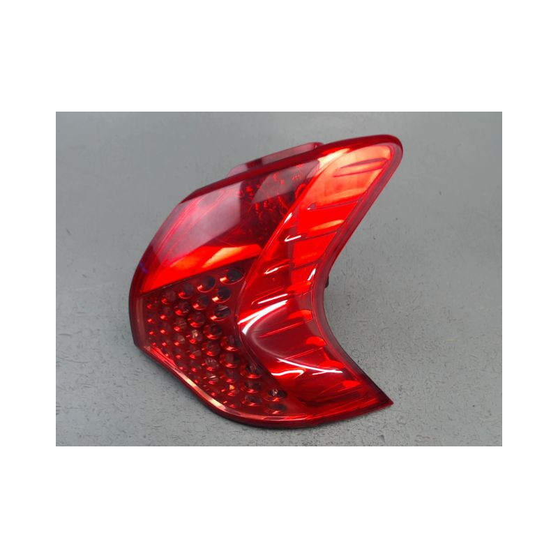 FEU ARRIERE DROIT PEUGEOT 3008