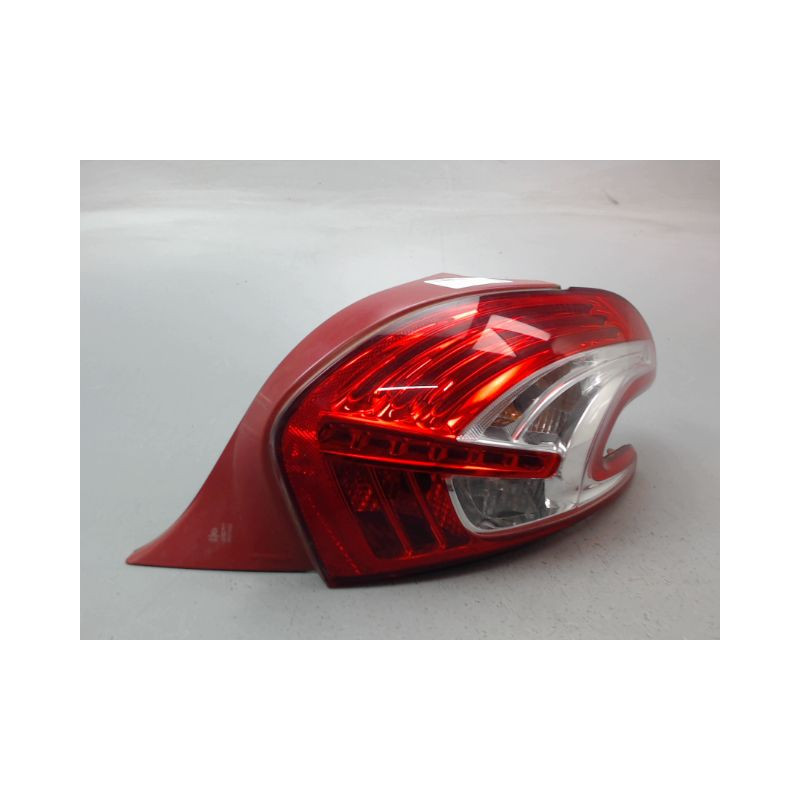 FEU ARRIERE DROIT PEUGEOT 208 Phase 1 2012-...