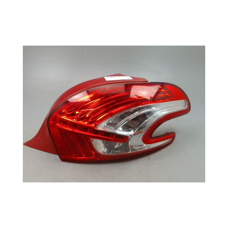 FEU ARRIERE DROIT PEUGEOT 208 Phase 1 2012-...