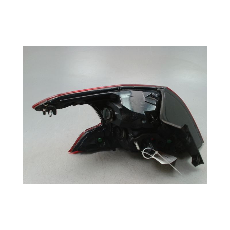 FEU ARRIERE DROIT PEUGEOT 308 2011-