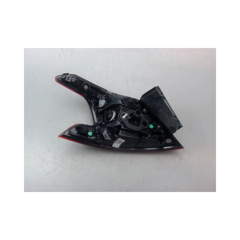 FEU ARRIERE DROIT PEUGEOT 308 2009-
