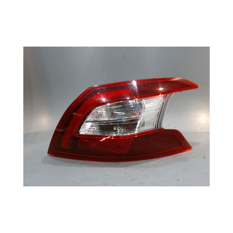 FEU ARRIERE DROIT PEUGEOT 308