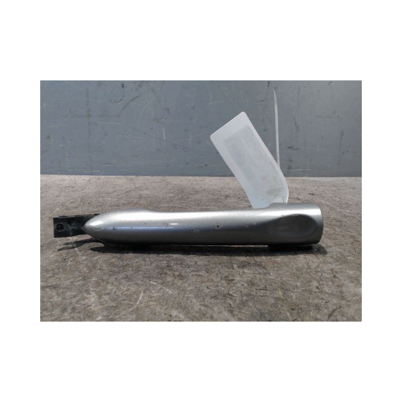 POIGNEE EXTERIEURE PORTE AVANT DROIT RENAULT SCENIC III 2009-