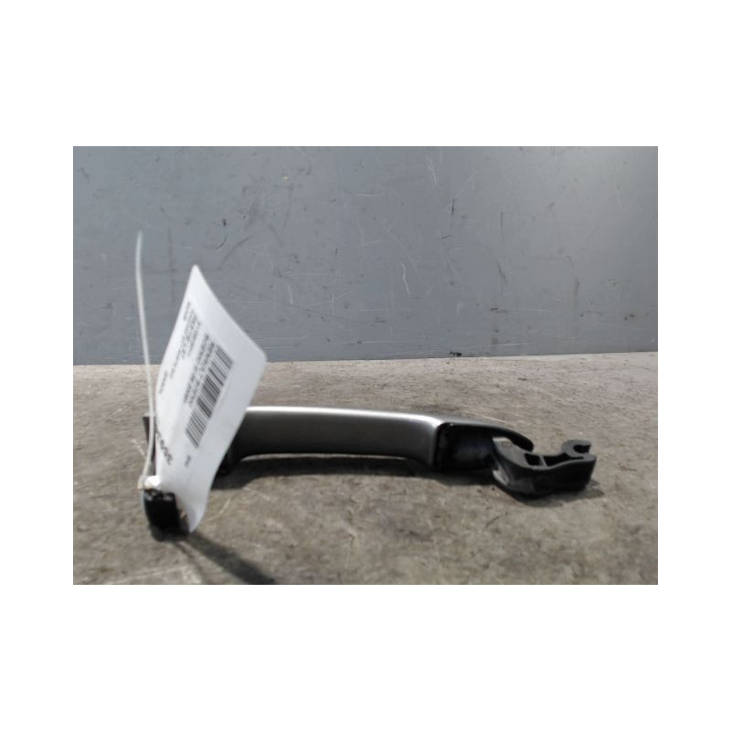 POIGNEE EXTERIEURE PORTE AVANT DROIT RENAULT SCENIC III 2009-