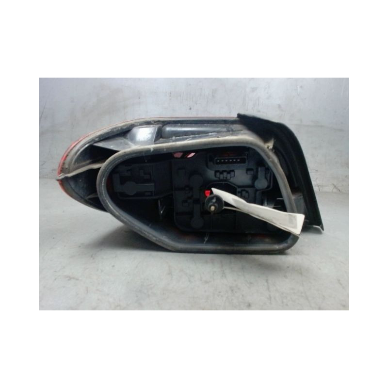 FEU ARRIERE DROIT CITROEN XSARA 2000-
