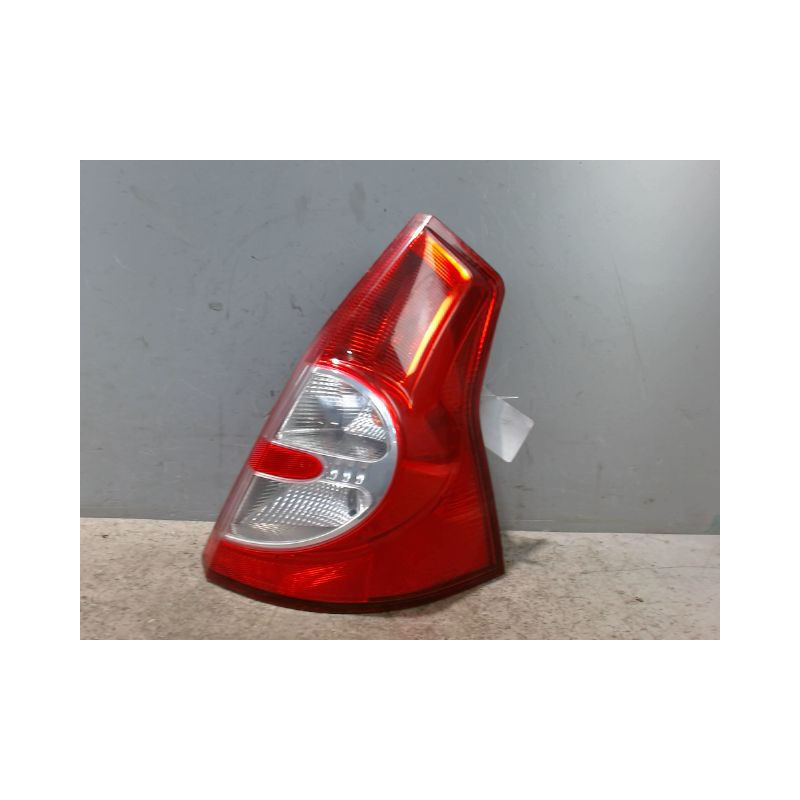 FEU ARRIERE DROIT DACIA SANDERO 2008-