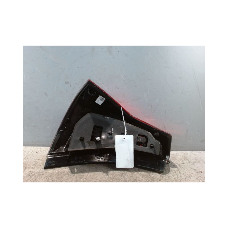 FEU ARRIERE DROIT DACIA SANDERO 2008-