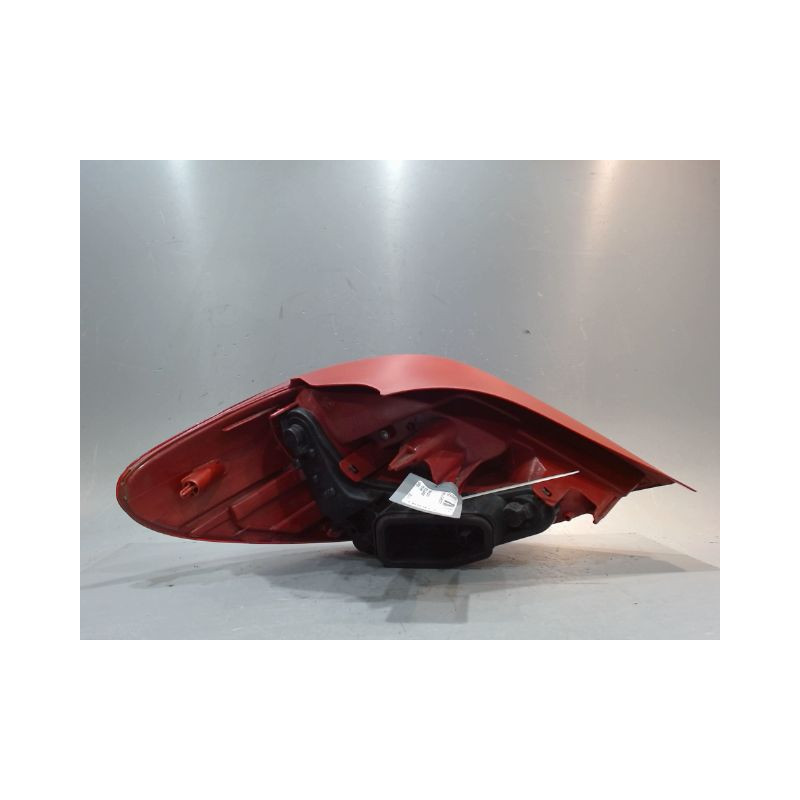 FEU ARRIERE DROIT PEUGEOT 207