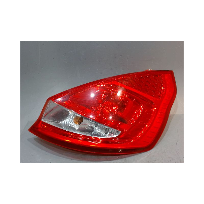FEU ARRIERE DROIT FORD FIESTA