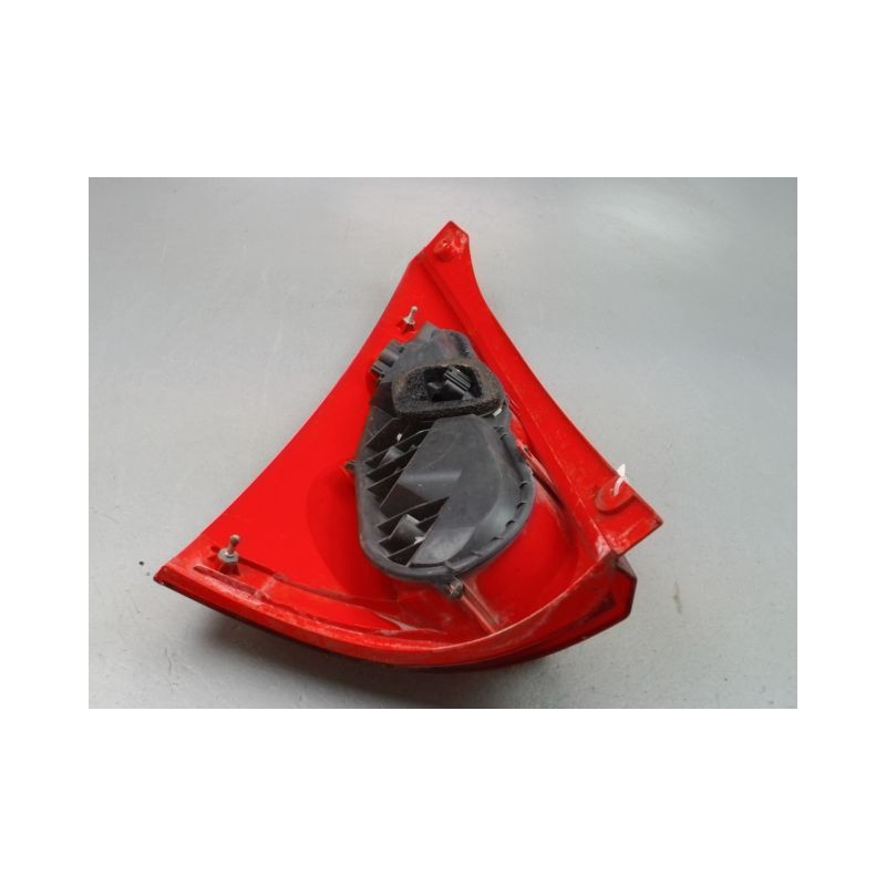 FEU ARRIERE DROIT PEUGEOT 107 Phase 2 2009-2012