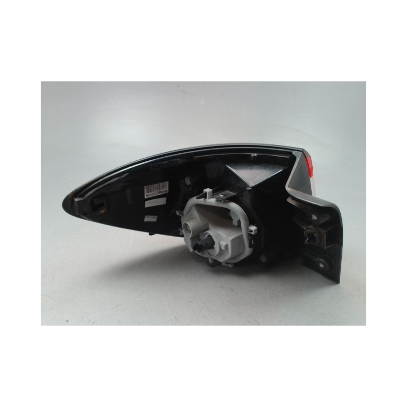 FEU ARRIERE DROIT RENAULT CAPTUR Phase 1 2013-...