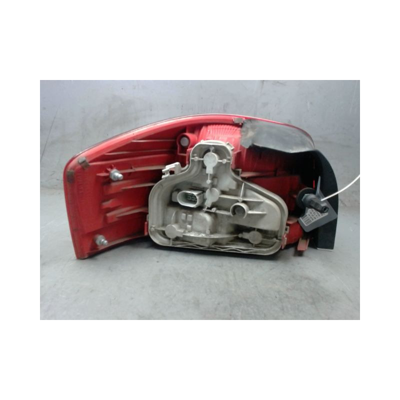 FEU ARRIERE DROIT AUDI A3 2003-