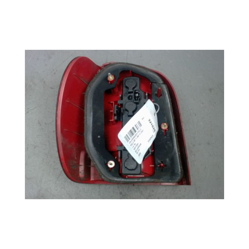 FEU ARRIERE DROIT VOLKSWAGEN POLO 99-2001