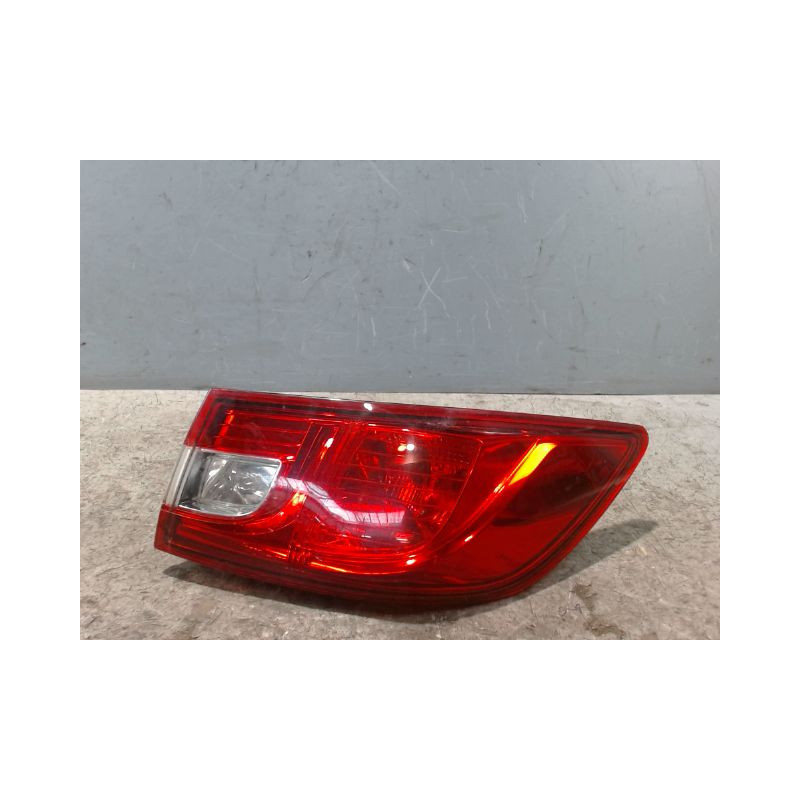 FEU ARRIERE DROIT RENAULT CLIO IV