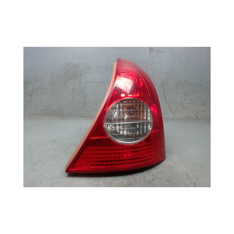 FEU ARRIERE DROIT RENAULT CLIO II PH.2 01-06