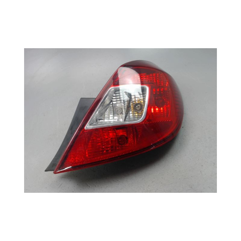 FEU ARRIERE DROIT OPEL CORSA IV Phase 1 (D) 2006-2010