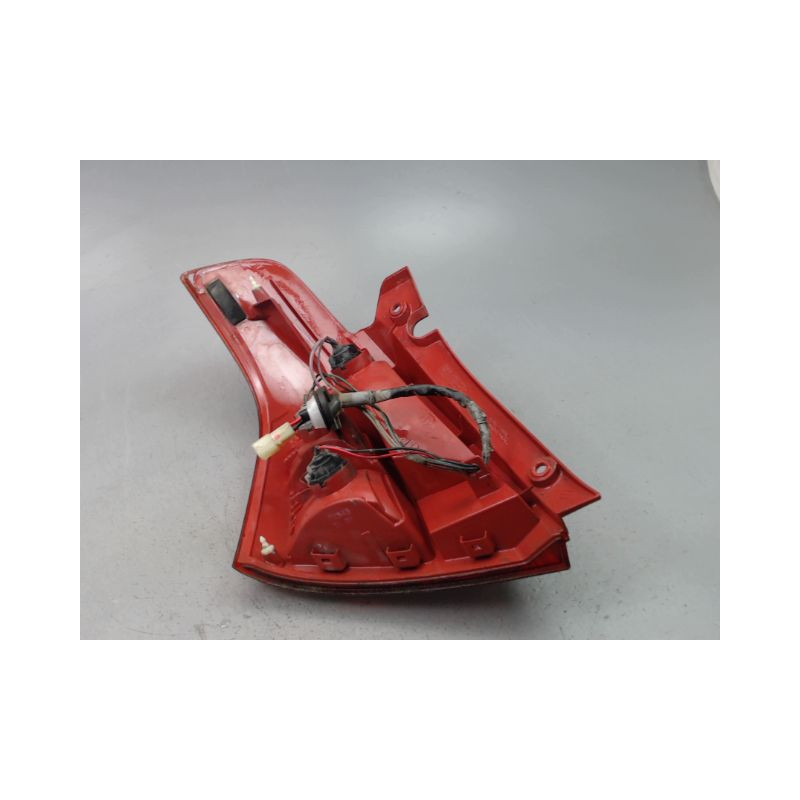 FEU ARRIERE DROIT SUZUKI SWIFT III 2005-2011