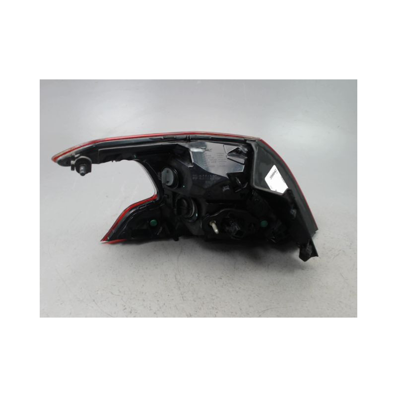 FEU ARRIERE DROIT PEUGEOT 308 2009-