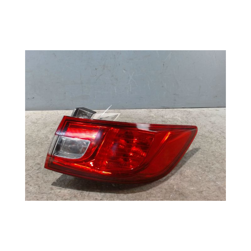 FEU ARRIERE DROIT RENAULT CLIO IV