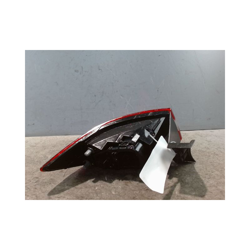 FEU ARRIERE DROIT RENAULT CLIO IV