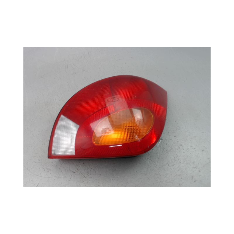 FEU ARRIERE DROIT FORD FIESTA IV Phase 2 1999-2002