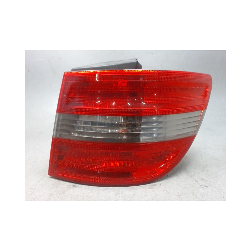 FEU ARRIERE DROIT MERCEDES CLASSE B 05-08