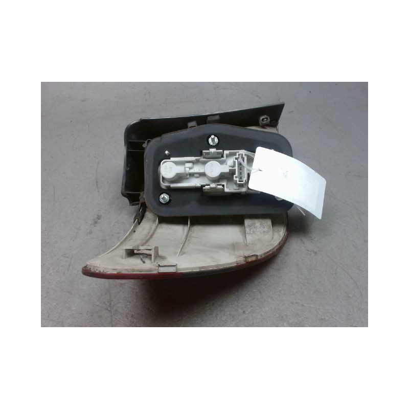 FEU ARRIERE DROIT MERCEDES CLASSE B 05-08