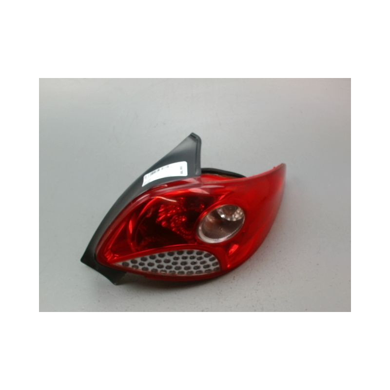 FEU ARRIERE DROIT PEUGEOT 206 + 2009-2013