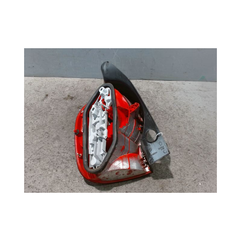 FEU ARRIERE DROIT RENAULT MODUS 2004-2007