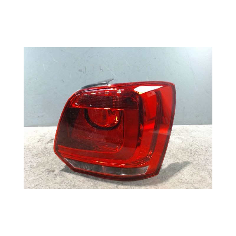 FEU ARRIERE DROIT VOLKSWAGEN POLO 2009-