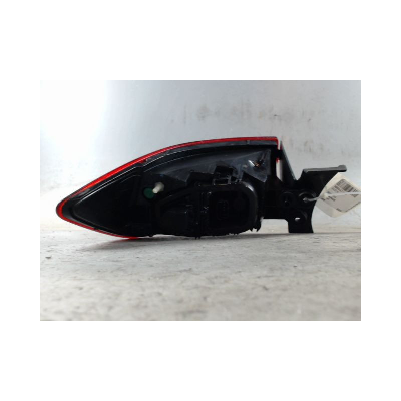 FEU ARRIERE DROIT RENAULT CLIO IV