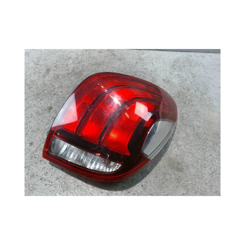 FEU ARRIERE DROIT PEUGEOT 108