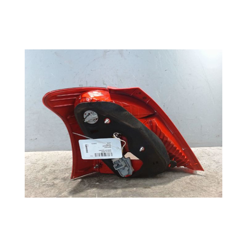FEU ARRIERE DROIT TOYOTA YARIS 2005-