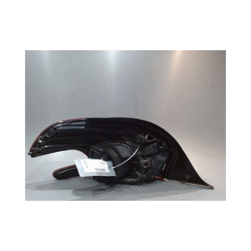 FEU ARRIERE DROIT PEUGEOT 208