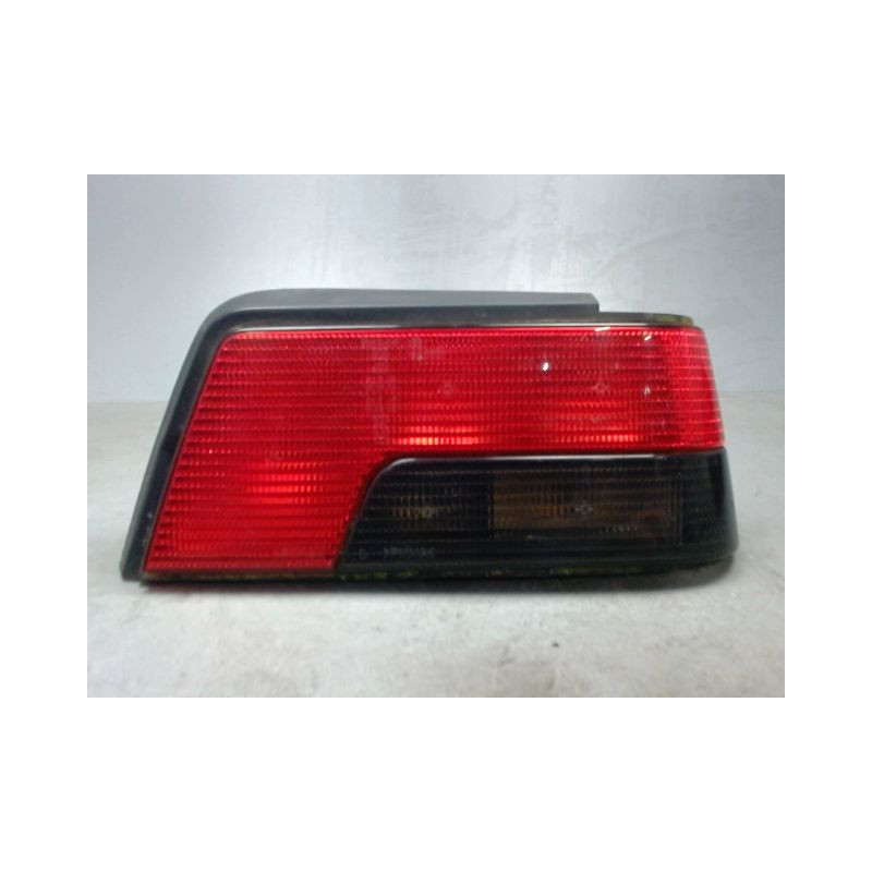 FEU ARRIERE DROIT PEUGEOT 405 -92