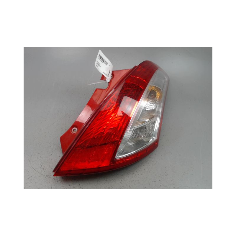 FEU ARRIERE DROIT SUZUKI SWIFT