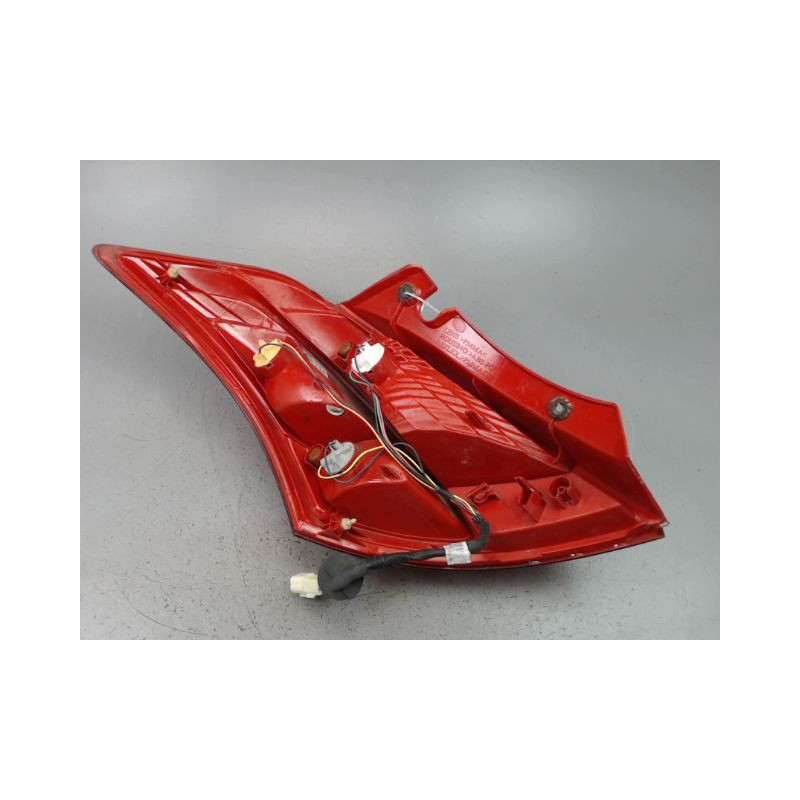 FEU ARRIERE DROIT SUZUKI SWIFT