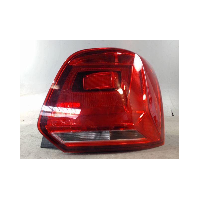 FEU ARRIERE DROIT VOLKSWAGEN POLO 2009-