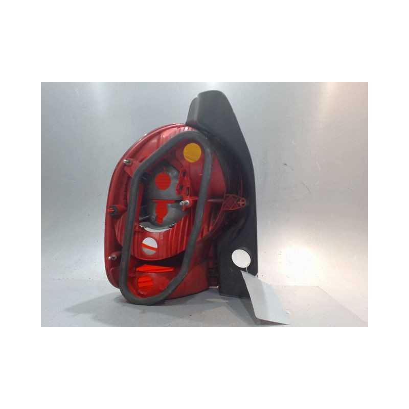 FEU ARRIERE DROIT RENAULT MODUS
