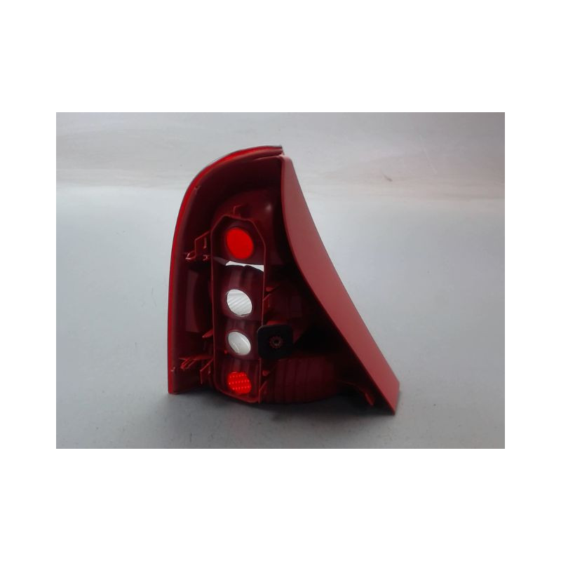 FEU ARRIERE DROIT RENAULT CLIO III Phase 2 2009-2014