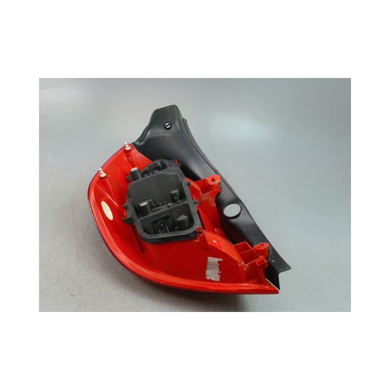 FEU ARRIERE DROIT RENAULT CLIO III Phase 1 2005-2009