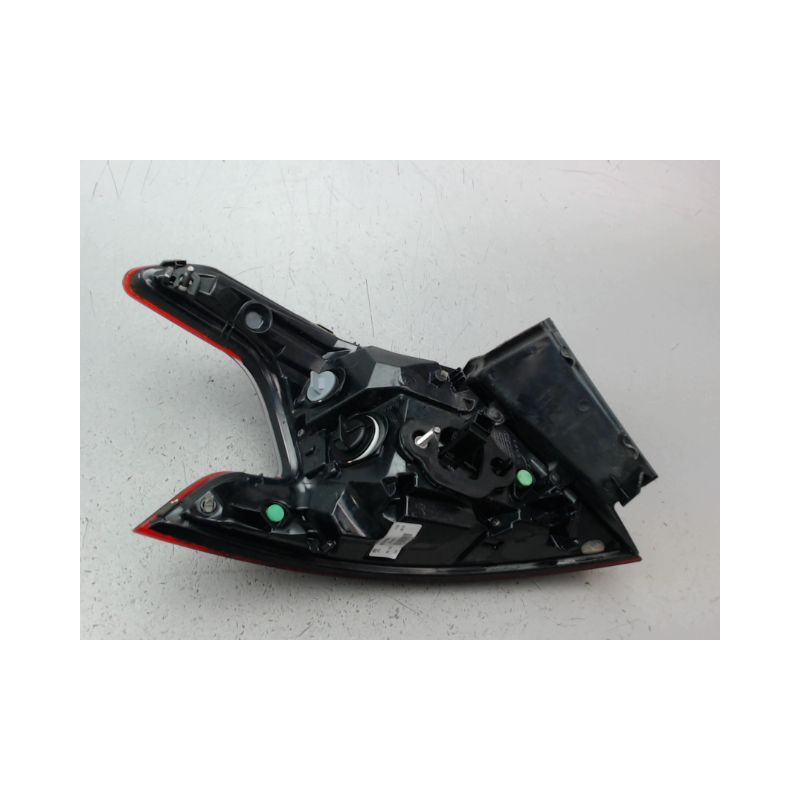 FEU ARRIERE DROIT PEUGEOT 308 2011-
