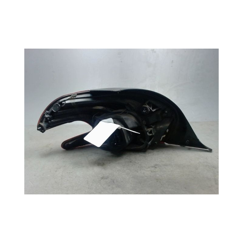 FEU ARRIERE DROIT PEUGEOT 208