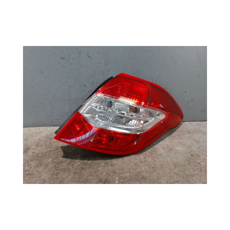 FEU ARRIERE DROIT CITROEN C4 2010-