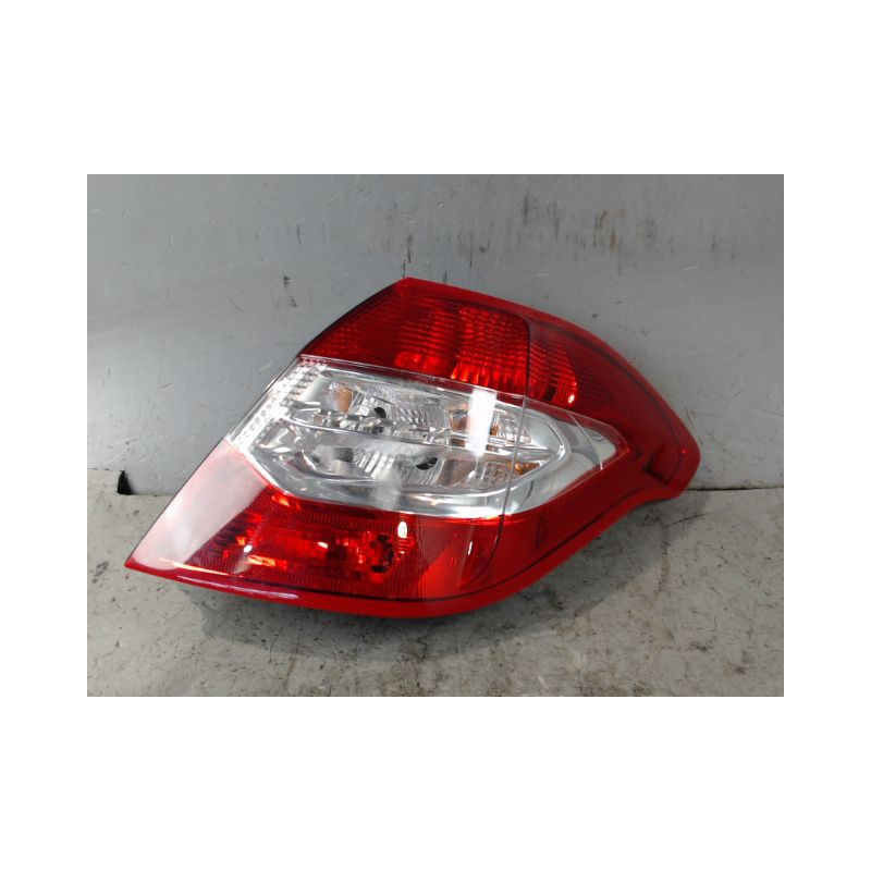 FEU ARRIERE DROIT CITROEN C4 2010-