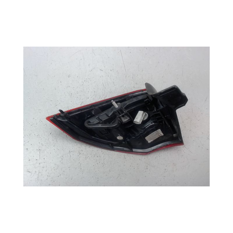 FEU ARRIERE DROIT RENAULT LAGUNA III PHASE 3 2013-...