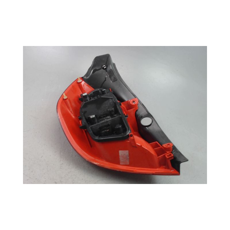 FEU ARRIERE DROIT RENAULT CLIO III Phase 1 2005-2009